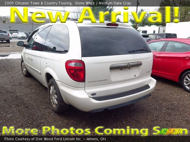 2005 Chrysler Town & Country Touring in Stone White