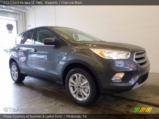 2017 Ford Escape SE 4WD in Magnetic
