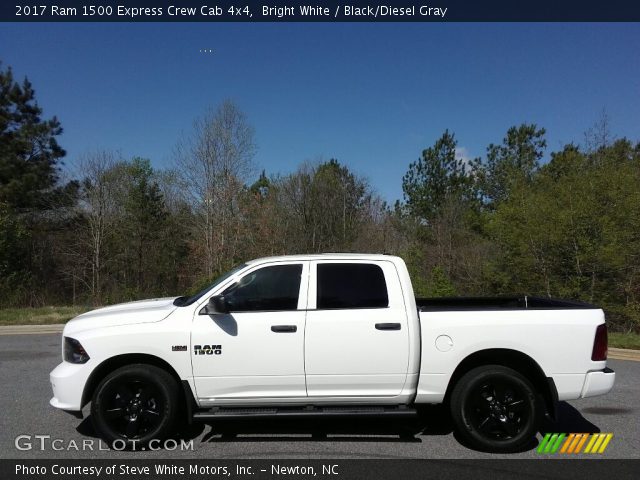 2017 Ram 1500 Express Crew Cab 4x4 in Bright White