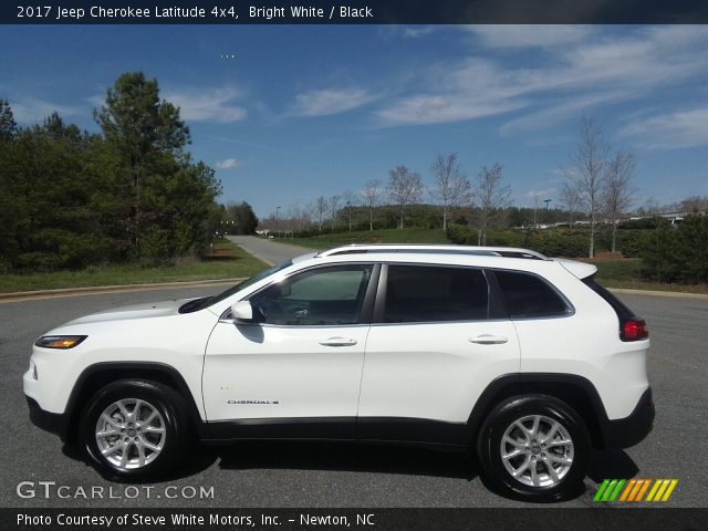 2017 Jeep Cherokee Latitude 4x4 in Bright White