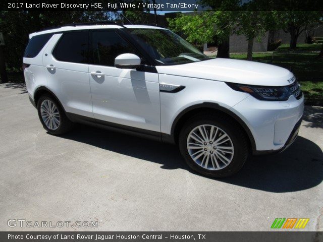 2017 Land Rover Discovery HSE in Fuji White