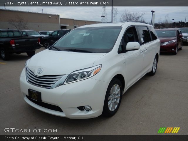 2017 Toyota Sienna Limited AWD in Blizzard White Pearl