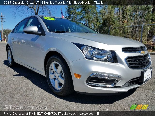 2015 Chevrolet Cruze LT in Silver Ice Metallic