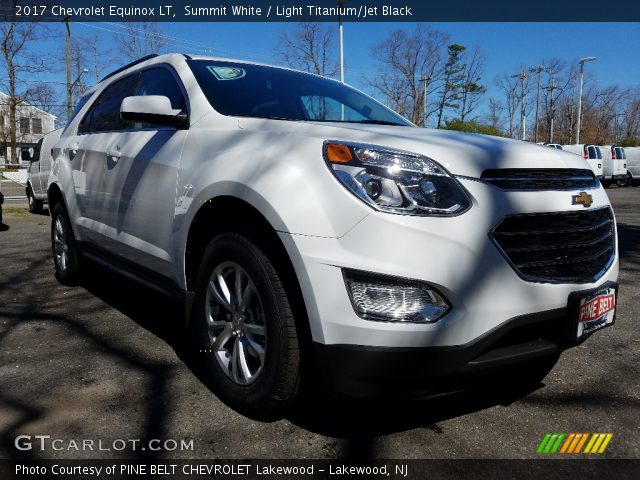 2017 Chevrolet Equinox LT in Summit White