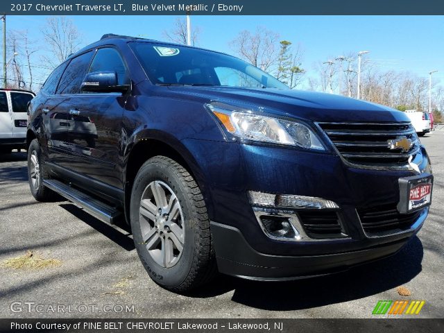 2017 Chevrolet Traverse LT in Blue Velvet Metallic