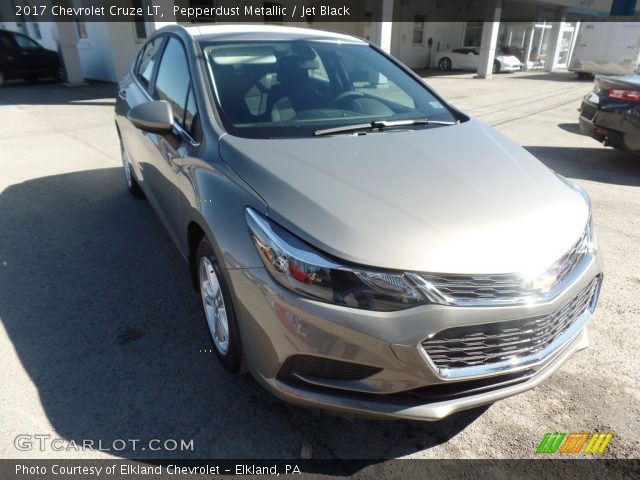 2017 Chevrolet Cruze LT in Pepperdust Metallic
