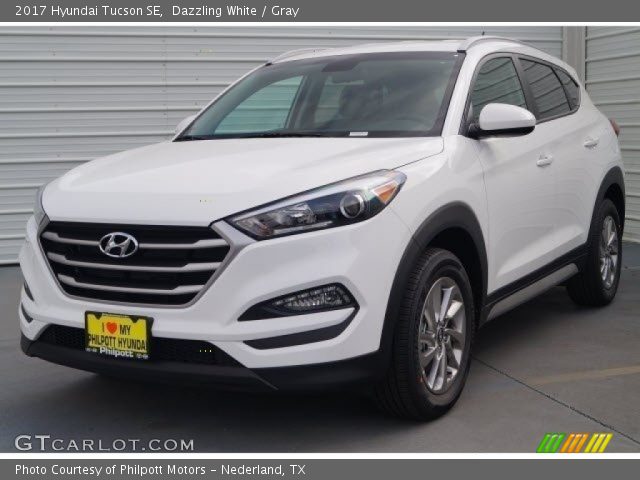 2017 Hyundai Tucson SE in Dazzling White