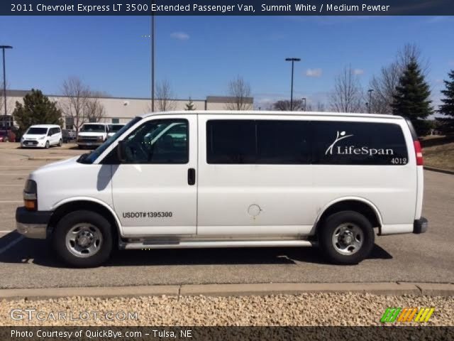 2011 Chevrolet Express LT 3500 Extended Passenger Van in Summit White