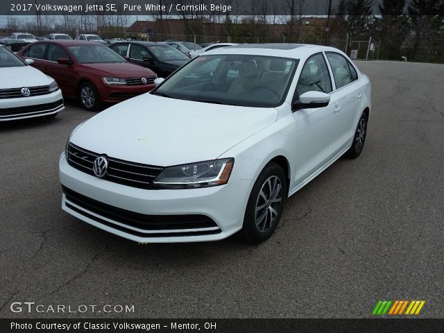 2017 Volkswagen Jetta SE in Pure White