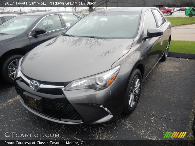 2017 Toyota Camry SE in Predawn Gray Mica