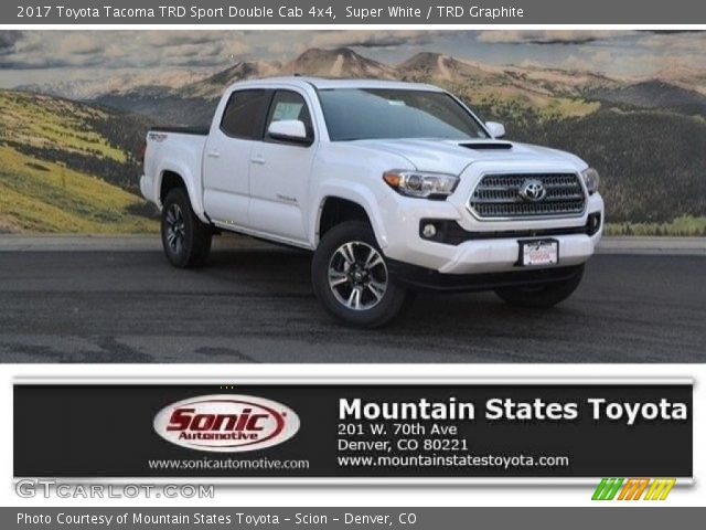 2017 Toyota Tacoma TRD Sport Double Cab 4x4 in Super White