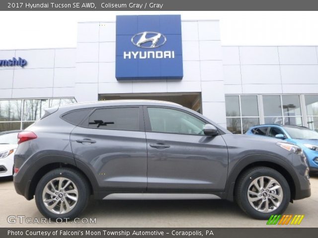 2017 Hyundai Tucson SE AWD in Coliseum Gray