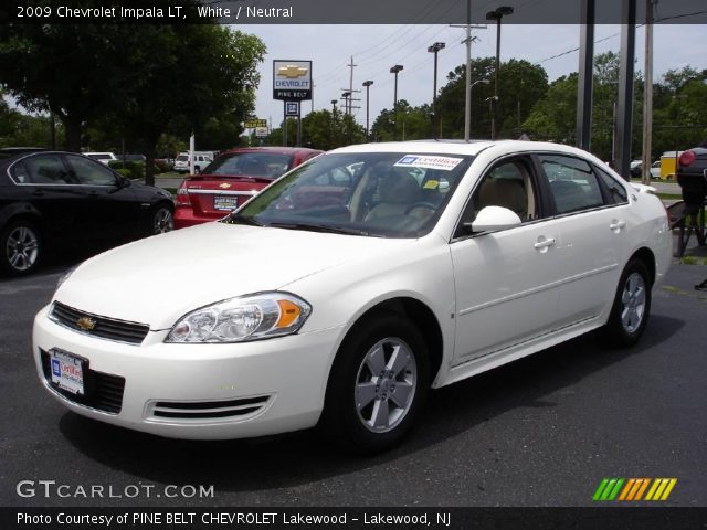 2009 Chevrolet Impala LT in White