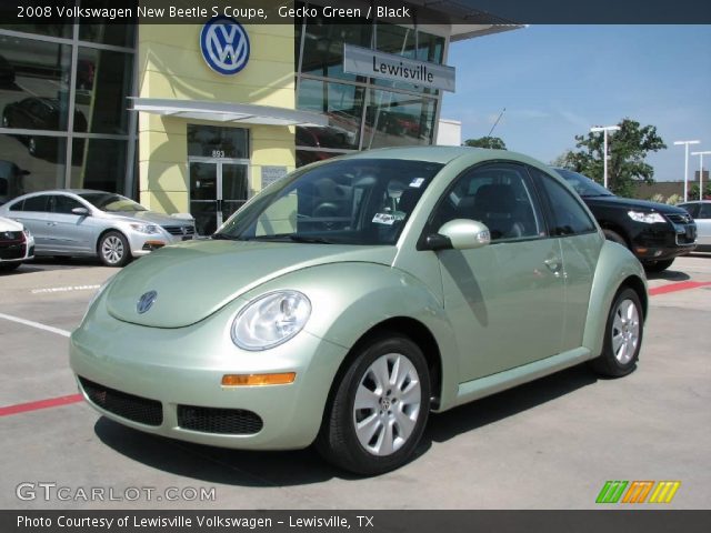 2008 Volkswagen New Beetle S Coupe in Gecko Green