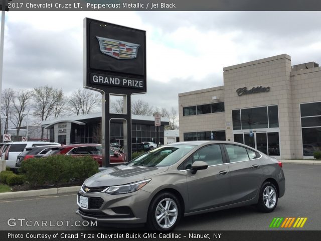 2017 Chevrolet Cruze LT in Pepperdust Metallic