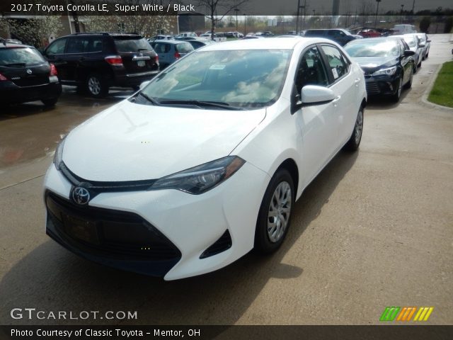 2017 Toyota Corolla LE in Super White