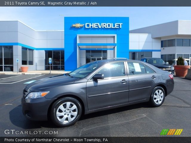 2011 Toyota Camry SE in Magnetic Gray Metallic