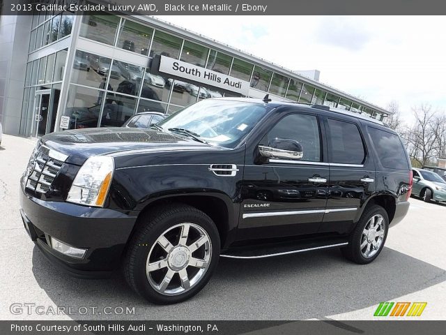 2013 Cadillac Escalade Luxury AWD in Black Ice Metallic