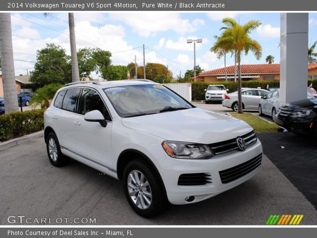 2014 Volkswagen Touareg V6 Sport 4Motion in Pure White