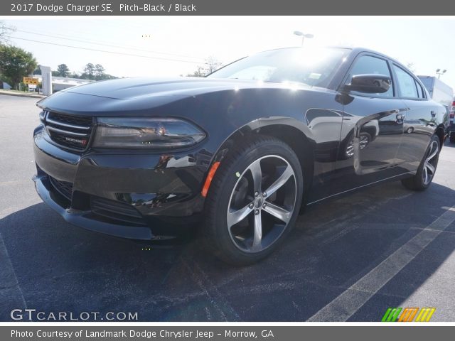 2017 Dodge Charger SE in Pitch-Black