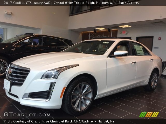 2017 Cadillac CTS Luxury AWD in Crystal White Tricoat