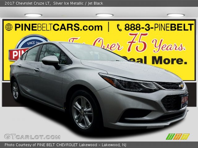 2017 Chevrolet Cruze LT in Silver Ice Metallic