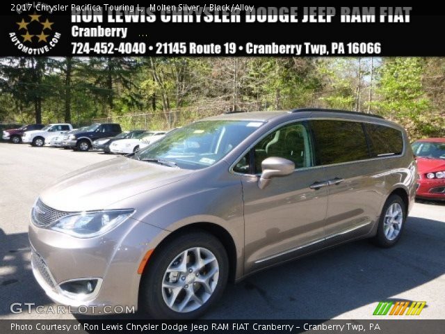 2017 Chrysler Pacifica Touring L in Molten Silver