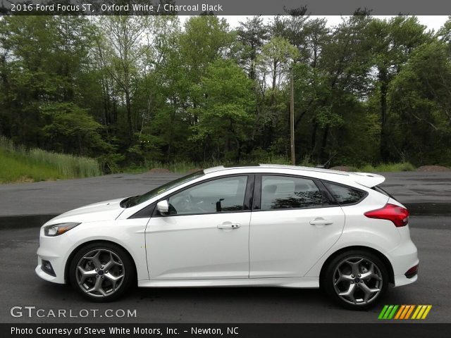 2016 Ford Focus ST in Oxford White