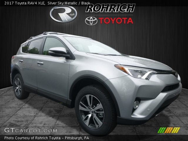 2017 Toyota RAV4 XLE in Silver Sky Metallic