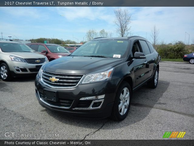 2017 Chevrolet Traverse LT in Tungsten Metallic