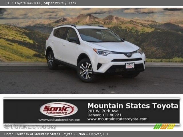 2017 Toyota RAV4 LE in Super White