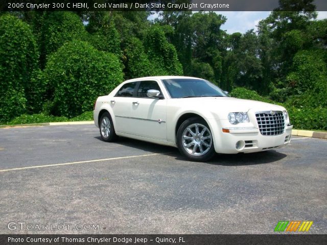 2006 Chrysler 300 C HEMI in Cool Vanilla