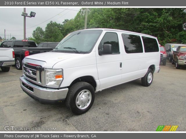 2010 Ford E Series Van E350 XL Passenger in Oxford White
