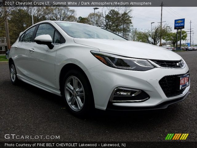 2017 Chevrolet Cruze LT in Summit White