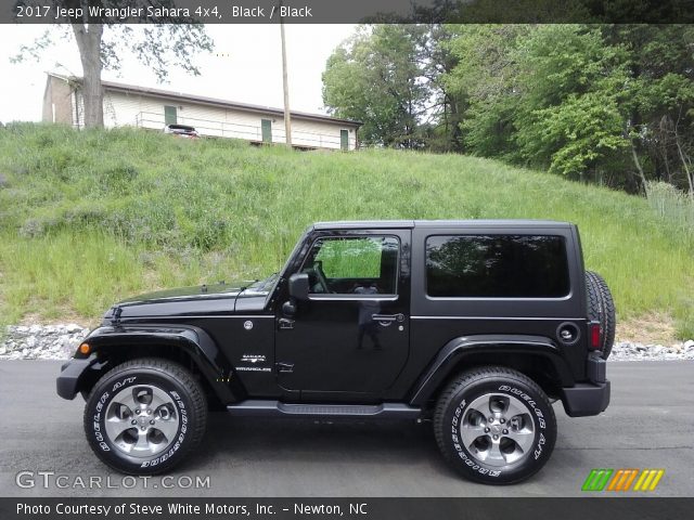 2017 Jeep Wrangler Sahara 4x4 in Black