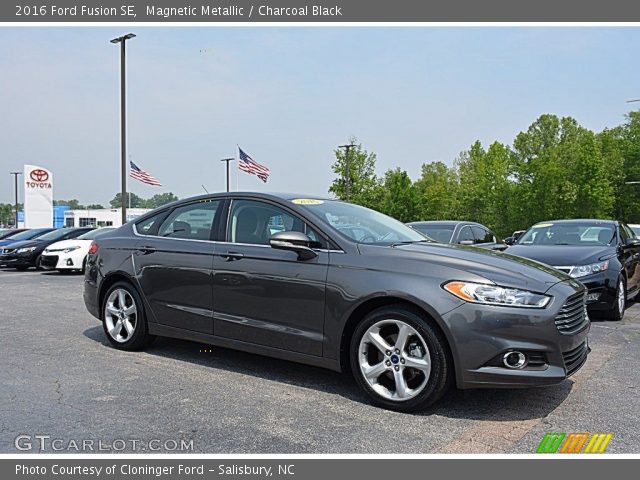 2016 Ford Fusion SE in Magnetic Metallic