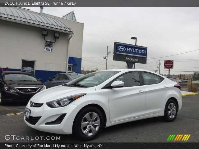 2016 Hyundai Elantra SE in White