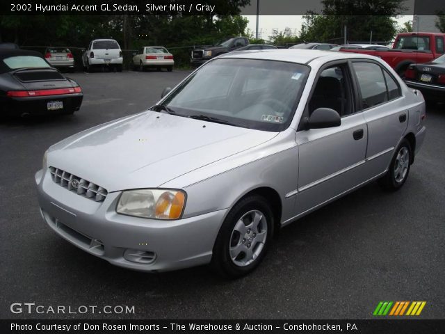 2002 Hyundai Accent GL Sedan in Silver Mist