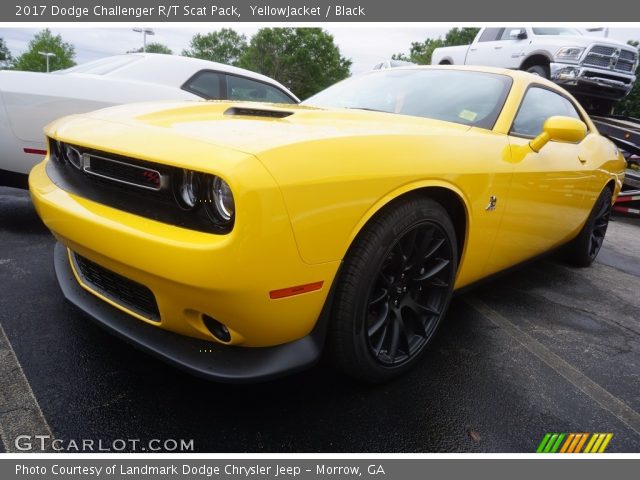 2017 Dodge Challenger R/T Scat Pack in YellowJacket