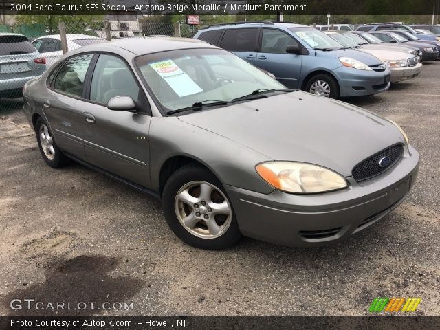 2004 Ford Taurus SES Sedan in Arizona Beige Metallic