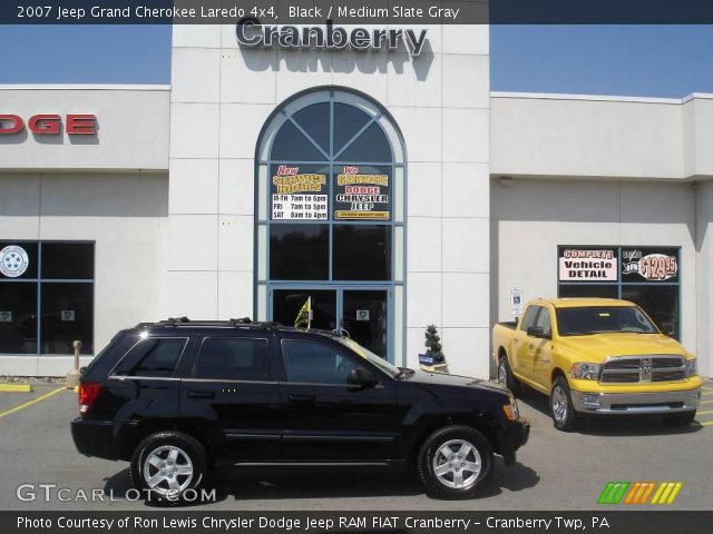 2007 Jeep Grand Cherokee Laredo 4x4 in Black