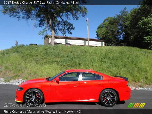 2017 Dodge Charger R/T Scat Pack in Go Mango