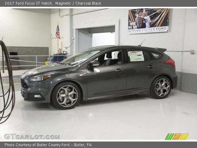 2017 Ford Focus ST Hatch in Magnetic