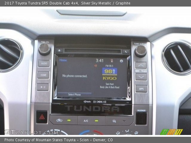 2017 Toyota Tundra SR5 Double Cab 4x4 in Silver Sky Metallic