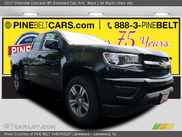 2017 Chevrolet Colorado WT Extended Cab 4x4 in Black