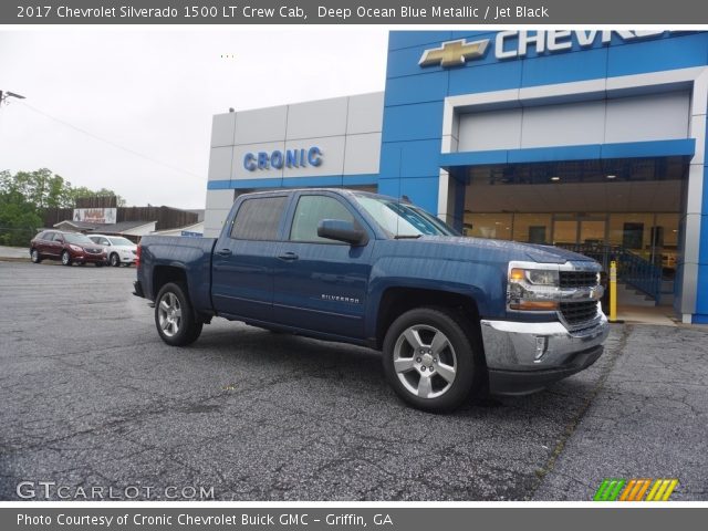 2017 Chevrolet Silverado 1500 LT Crew Cab in Deep Ocean Blue Metallic