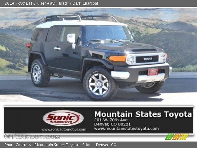 2014 Toyota FJ Cruiser 4WD in Black