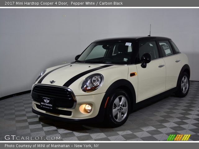 2017 Mini Hardtop Cooper 4 Door in Pepper White