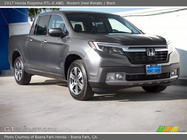 2017 Honda Ridgeline RTL-E AWD in Modern Steel Metallic