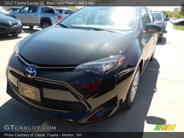 2017 Toyota Corolla LE in Black Sand Pearl